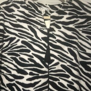 NWT: XL Kim Rogers Zebra Print Fleece Robe